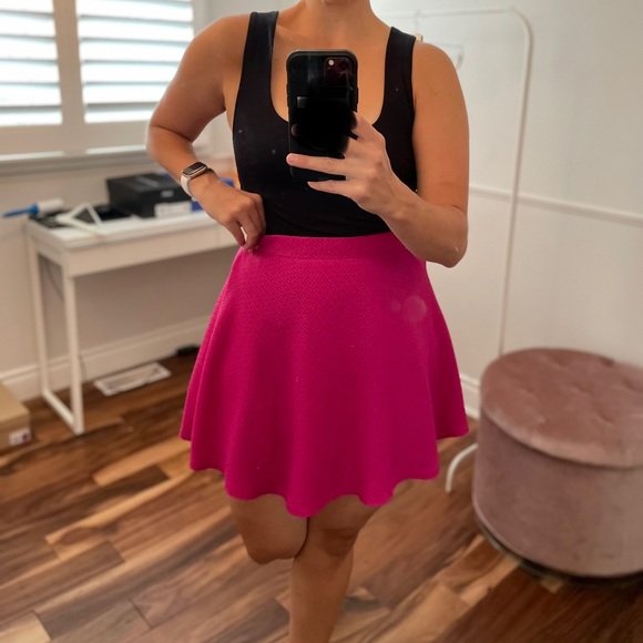 Club Monaco Party Skirt - Picture 2 of 5